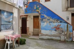 Diamante la città dei murales